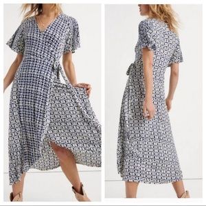NWT! Lucky Brand Flutter Sleeve Printed Wrap Dress